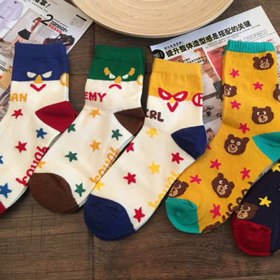 冬日里的溫暖時尚 星星怪獸女襪點(diǎn)綴秋冬穿搭